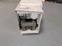 toilet 02.jpg
