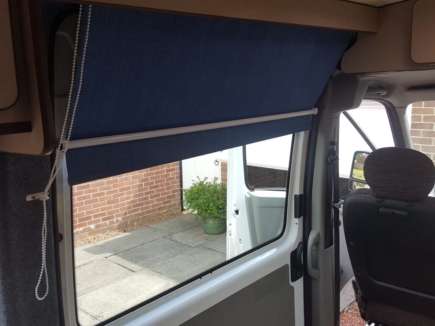 Renault door blind.jpg